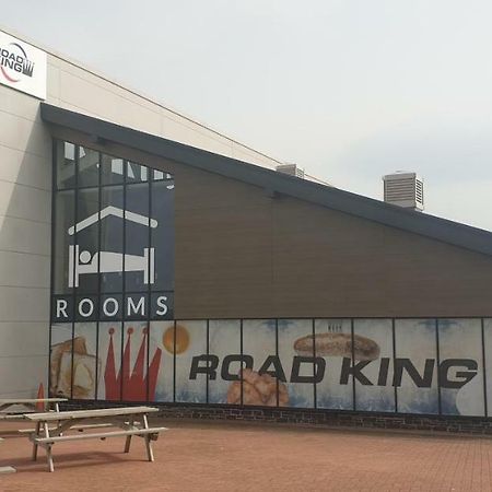 Roadking Truckstop Holyhead Exterior photo